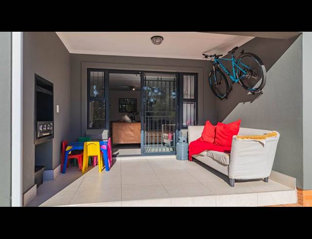 3 BEDROOM APARTMENT FOR SALE IN LONGLAKE